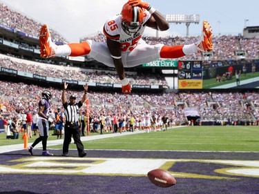 Cleveland Browns tight end David Njoku celebrates his touchdown against the Baltimore Ravens on Sept. 17.