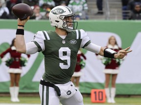 New York Jets quarterback Bryce Petty (9) throws a pass during the first half of an NFL football game against the Los Angeles Chargers, Sunday, Dec. 24, 2017, in East Rutherford, N.J.