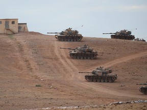 Turkish Armed Forces dispatch tanks to the Turkish - Syrian border