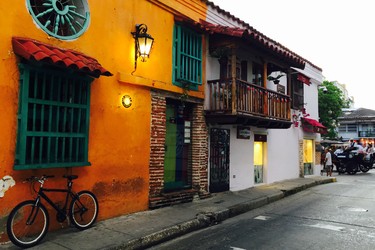 The streets in the old town of Cartagena are colourful.