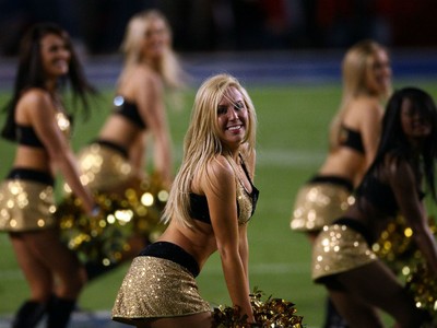 No Sweatpants in Public: Inside the Rule Books for N.F.L. Cheerleaders -  The New York Times