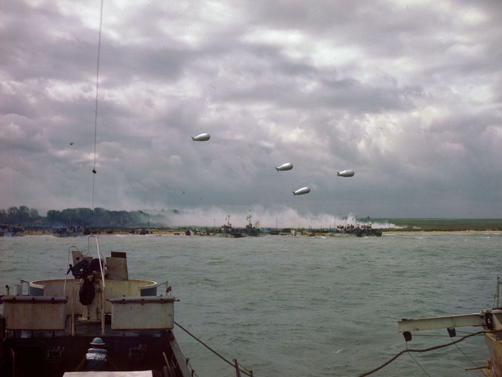 Artist Colorizes Rare Photos Of The Brutal D-Day Battle On Its 73rd  Anniversary