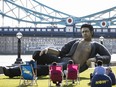 Daddy Goldblum by the Thames.