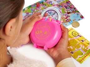 Shopkins Lil' Secrets padlocks contain fun surprises