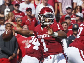 Oklahoma quarterback Kyler Murray (1) throws in the first half of an NCAA college football game against Florida Atlantic in Norman, Okla., Saturday, Sept. 1, 2018.