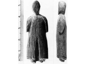 the-hooded-figurine