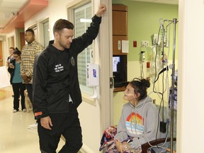 This photo provided by HCA Healthcare's Methodist Children's Hospital shows  Justin Timberlake visiting patients at the San Antonio, Texas hospital Friday, Jan. 18, 2019.