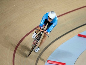 Keely Shaw in action at the UCI Paracycling Track World Championships.