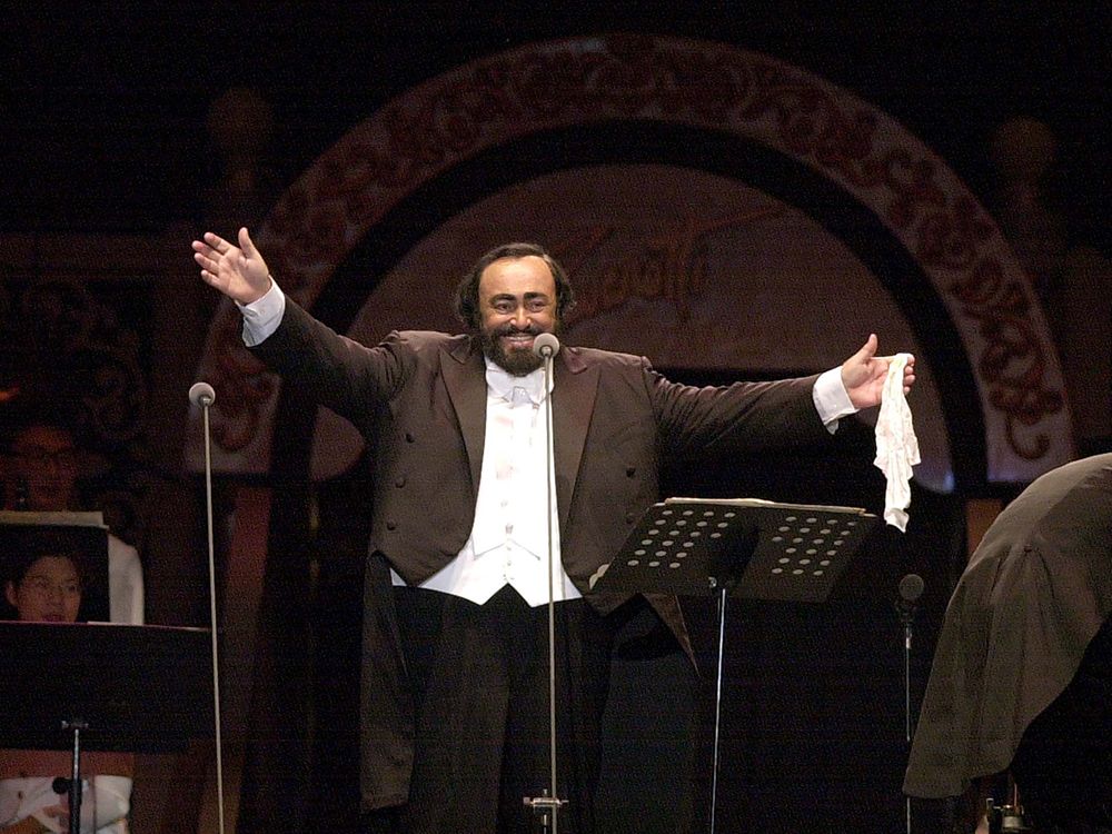 Opera Chic: Luciano Pavarotti