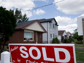 Amazon will give buyers up to US$5,000 in home services and smart-home gear when they close with a agent from Realogy’s brokerages.