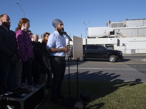 With the General Motors plant as a backdrop, NDP leader Jagmeet Singh speaks during a campaign announcement in Oshawa, Ont. Saturday September 14, 2019.