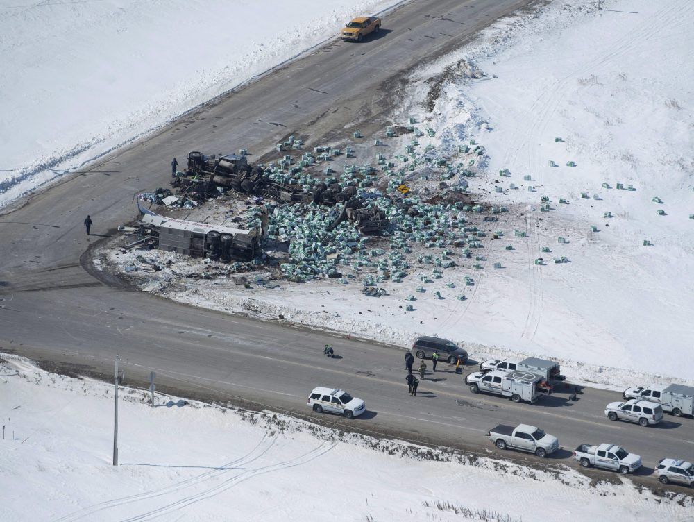  The wreckage of the Humboldt Broncos hockey bus crash is shown outside of Tisdale, Sask., on April, 7, 2018.