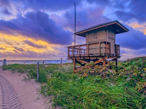 The Palm Beaches is the ideal spot for sand-lovers and watersports enthusiasts alike.