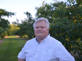 fruit farmer, Paul Moyer decided to explore new research methods to better clean fresh produce