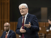 Federal Transport Minister Marc Garneau: “We are following the situation.”