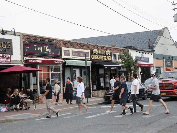  Restaurants on Long Island were permitted to open for outside service today as the region entered Phase II of New York State’s plan to return to normalcy after closings were mandated due to the coronavirus pandemic.