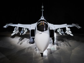 Saab is offering to build the Gripen E fighter jet in Canada as part of its pitch to win the federal competition to supply 88 aircraft.