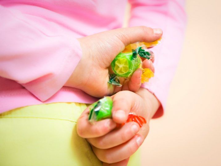 By properly storing and labelling cannabis products, there is less risk of accidental consumption, Health Canada advises. / Photo: diego_cervo / iStock / Getty Images Plus