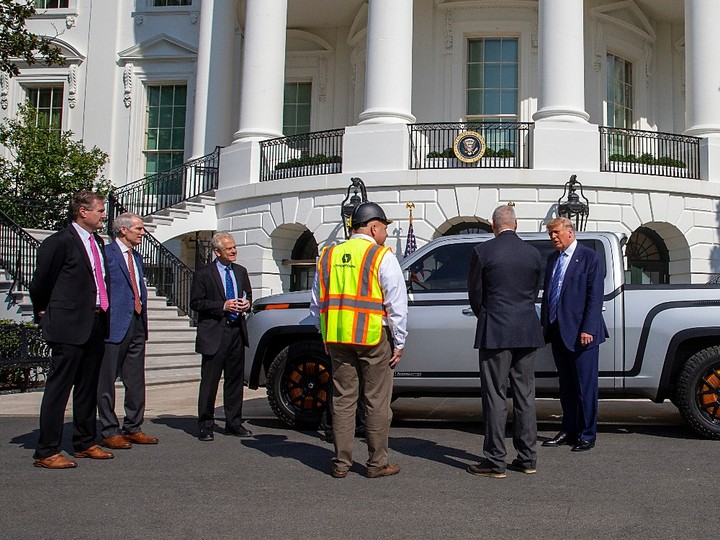  President Donald Trump chats with Steve Burns Lordstown Motors CEO about the new Endurance all-electric pickup truck on the south lawn of the White House on September 28, 2020 in Washington, DC.