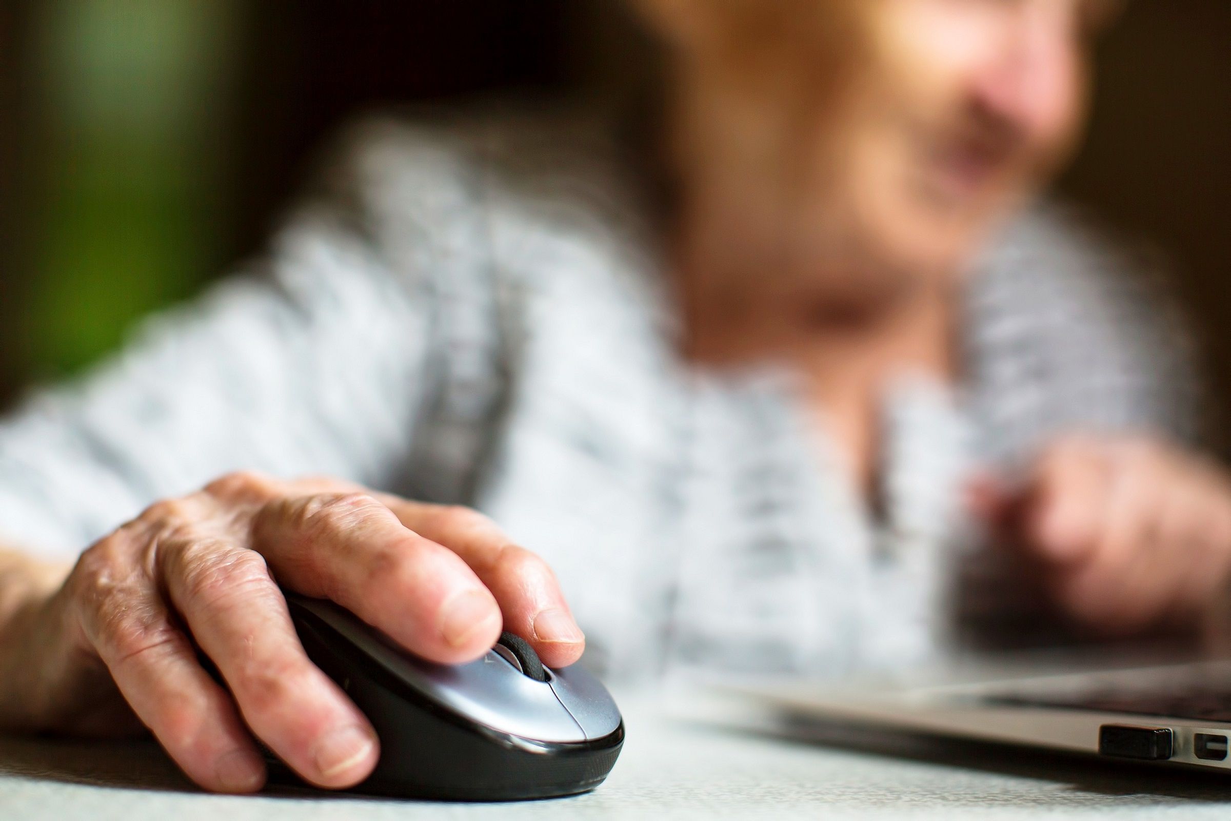 Senior Living: The computer is a complicated companion | National Post