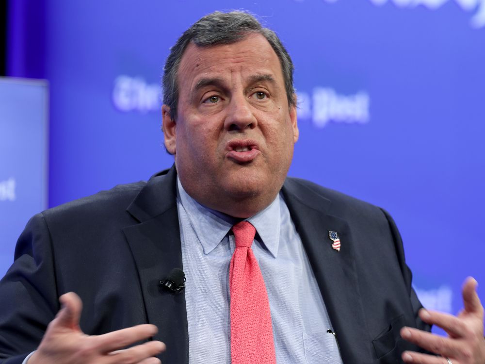 Christie, silent in New Jersey, calls in to N.Y. sports radio to talk  Cowboys and Trump