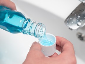 Over the past several months, researchers in the United States and abroad have examined mouthwashes, oral antiseptics and nasal rinses in controlled laboratory settings to see whether they can effectively inactivate the new coronavirus.