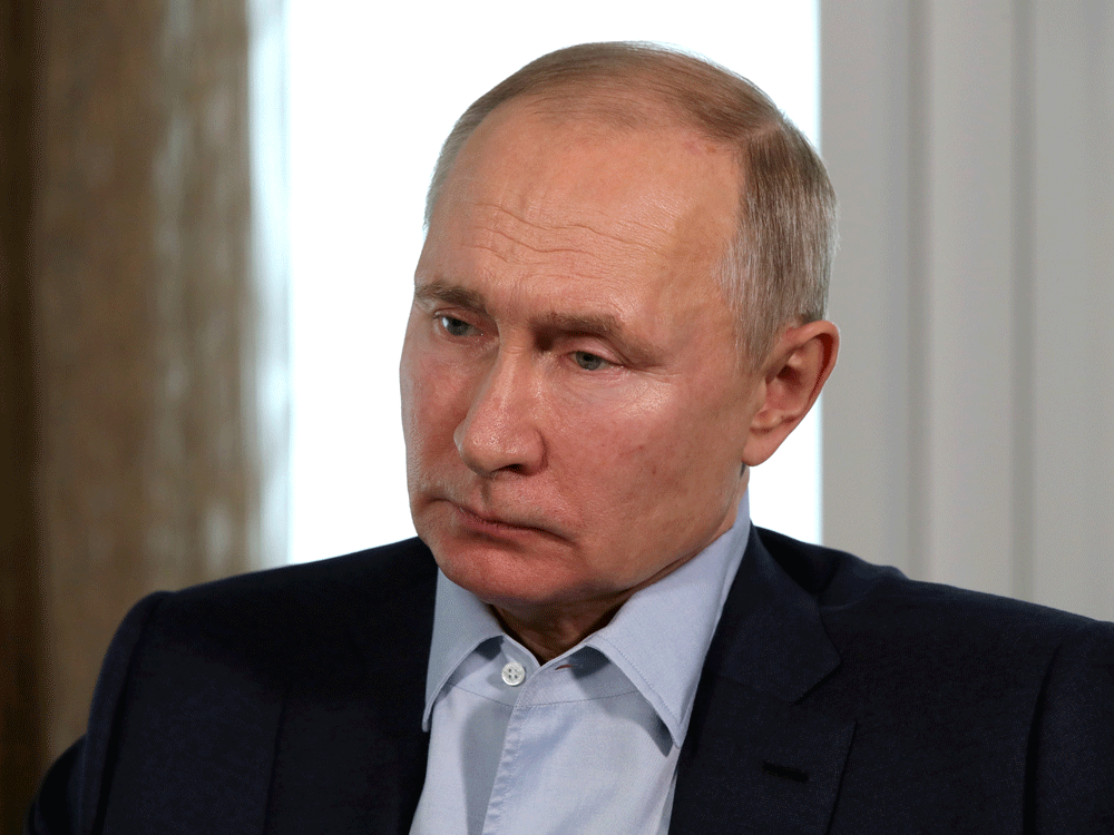 Vladimir Putin says he drove a taxi after fall of Soviet Union