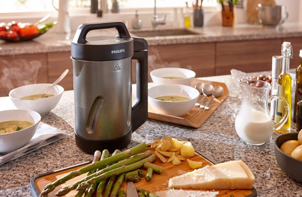 Make quick and healthy soups with this super convenient SoupMaker
