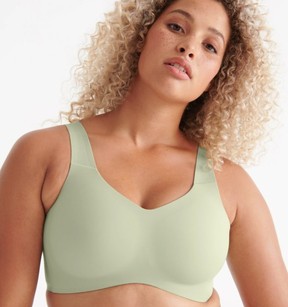 Knix Active with Ashley Graham Good to Go High Neck Seamless Bra, Knix's  Activewear Collection with Ashley Graham Just Dropped — Our Credit Cards  are Bracing Themselves