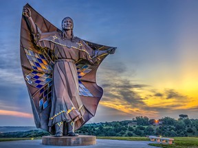 “The Dignity of Earth and Sky”, a 15-metre stainless-steel statue in Chamberlain, South Dakota honouring the cultures of the Lakota and Dakota peoples.
