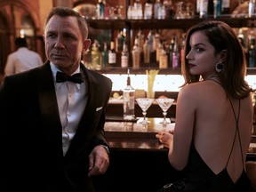 Vodka martini to go: Daniel Craig and Ana de Armas in No Time to Die.