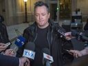 Der Komiker Mike Ward spricht am Mittwoch, den 16. Januar 2019, vor dem Berufungsgericht von Quebec in Montreal zu den Medien.
