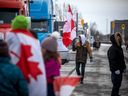 Demonstranten versammelten sich am Sonntag, dem 30. Januar 2022, um den Parliament Hill und den Kern der Innenstadt von Ottawa.