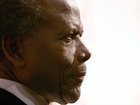Sidney Poitier, black acting pioneer and Oscar winner dies aged 94. Photo from February 9, 2007 in Hollywood, California.  (Charley Gallay/Getty Images)