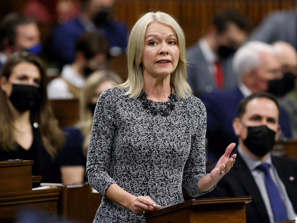 La diputada de Manitoba, Candice Bergen, elegida como líder conservadora interina