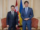 Der ukrainische Präsident Wolodymyr Selenskyj mit Premierminister Justin Trudeau während eines Treffens 2019 in Toronto, bei dem unter anderem die diskutierten Themen diskutiert wurden 