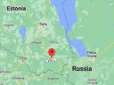 Die Militärübung findet vor der Haustür Russlands statt, nur 65 Kilometer von der nächsten Militärbasis entfernt, jenseits der estnischen Ostgrenze, in einer Stadt namens Võru