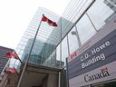 CD Howe-Gebäude im Gebäude 235 Queen Street in Ottawa, 29. März 2018. Immigration, Refugees and Citizenship Canada befindet sich im Inneren. 