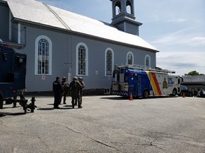 Quebec RCMP führte am Donnerstagmorgen Durchsuchungen in St-Ferdinand und Plessisville auf Grundstücken mit mutmaßlichen Verbindungen zur Terroristengruppe Atomwaffen Division durch.