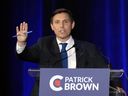 Patrick Brown, Hoffnungsträger der konservativen Führung, während der französischsprachigen Führungsdebatte der Konservativen Partei Kanadas in Laval, Quebec, am 25. Mai 2022.