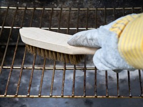 MU Doctor Reminds Wire BBQ Grill Brushes Can Cause Injuries - MU School of  Medicine