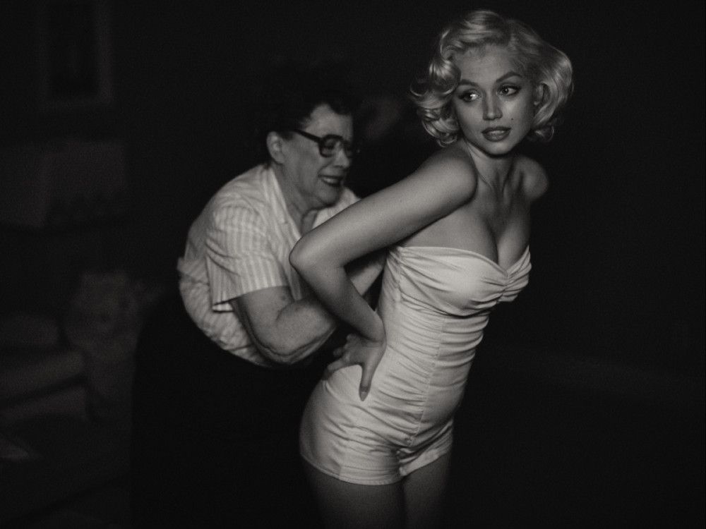 Critique du film Blonde: le film Marilyn Monroe de Netflix est long et emmêlé