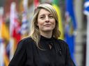 La ministre des Affaires étrangères, Mélanie Joly, doit prononcer lundi un discours devant l'Assemblée générale de l'ONU.  Le discours portera sur l'Ukraine, mais abordera également la désinformation.