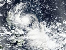 Ein mächtiger Taifun trifft den Norden der Philippinen, Tausende wurden evakuiert