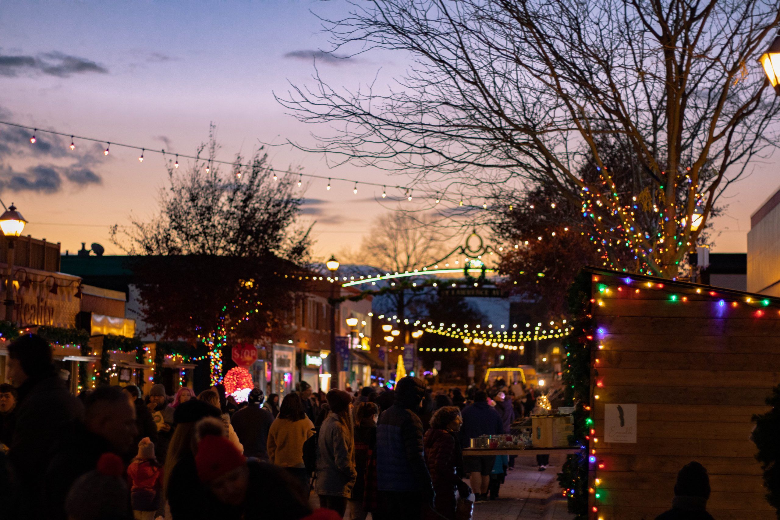 A very merry Christmas awaits at the Niagara Falls Christmas Market