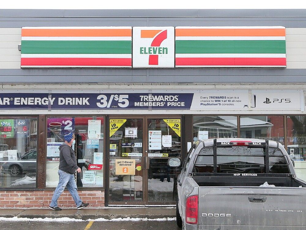 7-Eleven to serve alcohol with in-store dining in Ontario