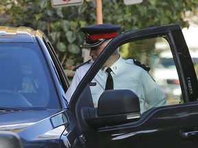 A senior Toronto police official was present at the Toronto home of Meghan Markle who is believed to be dating Price Harry. He escorted another woman into the house and noted media licence plates on Friday November 4, 2016.