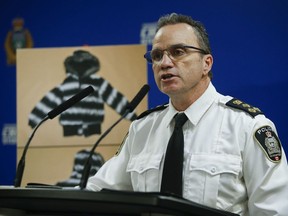 Winnipeg police Chief Danny Smyth provides an update to an ongoing homicide investigation in Winnipeg, Thursday, Dec. 1, 2022.