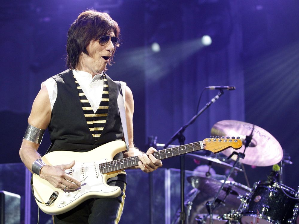 Jeff Beck tribute concert: Watch Eric Clapton, Rod Stewart, Ronnie Wood and  more - Gold