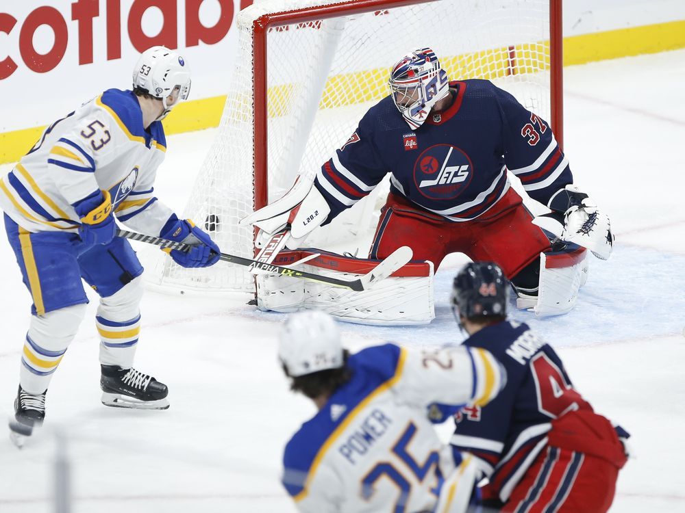 Sabres hang on for 3-2 victory over Jets to extend win streak to five games